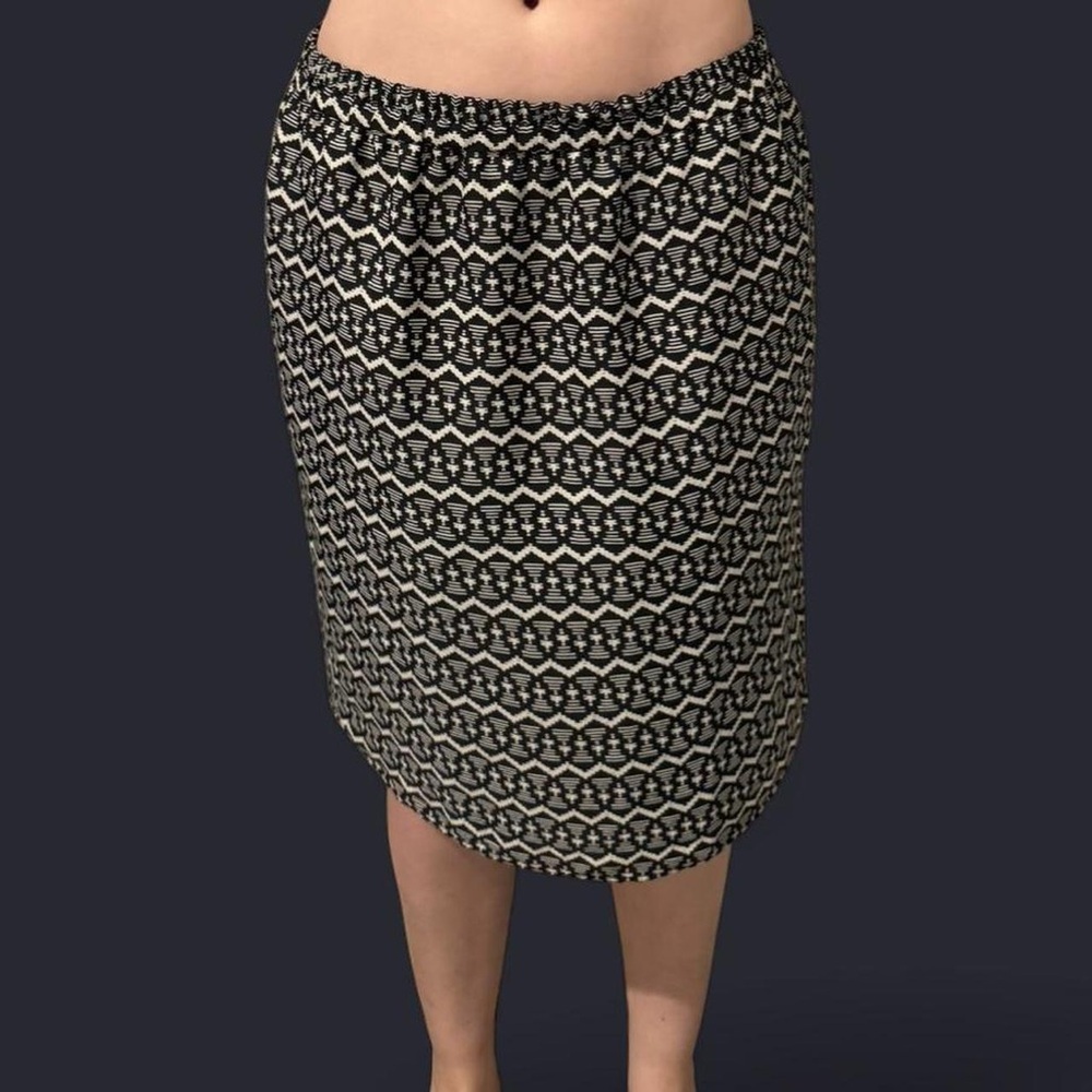 Black & White / Geometric Straight Skirt / LOFT / Knee Length / Size S